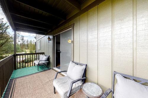 Hotel Grand Lake Vista