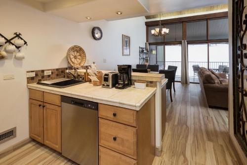 Tamarron Gambel Oak 794