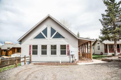 Great For Families Master Bedroom, Loft, Full Kitchen, Dogs Ok