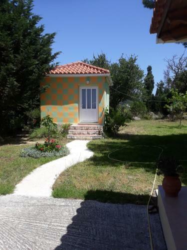 Beautiful 2-bed Cottage In Chavriata Near 2 Beache