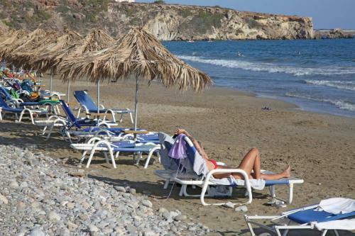 Manos Seaside Apartment *free Parking *a/c