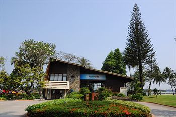 Aparthotel Riverside Serviced Apartments