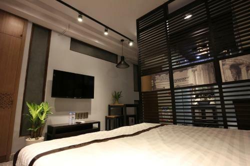 Sunrise Apartments