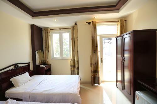 Tuan Viet Hotel