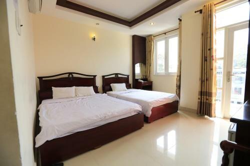 Tuan Viet Hotel