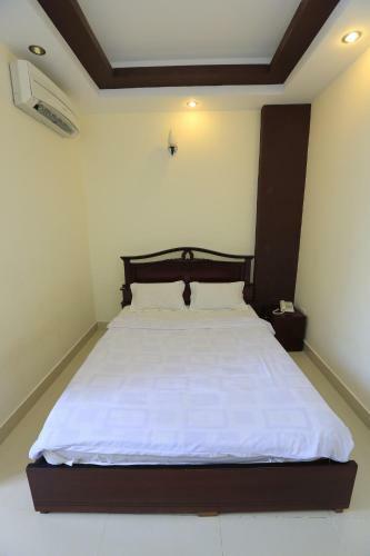 Tuan Viet Hotel