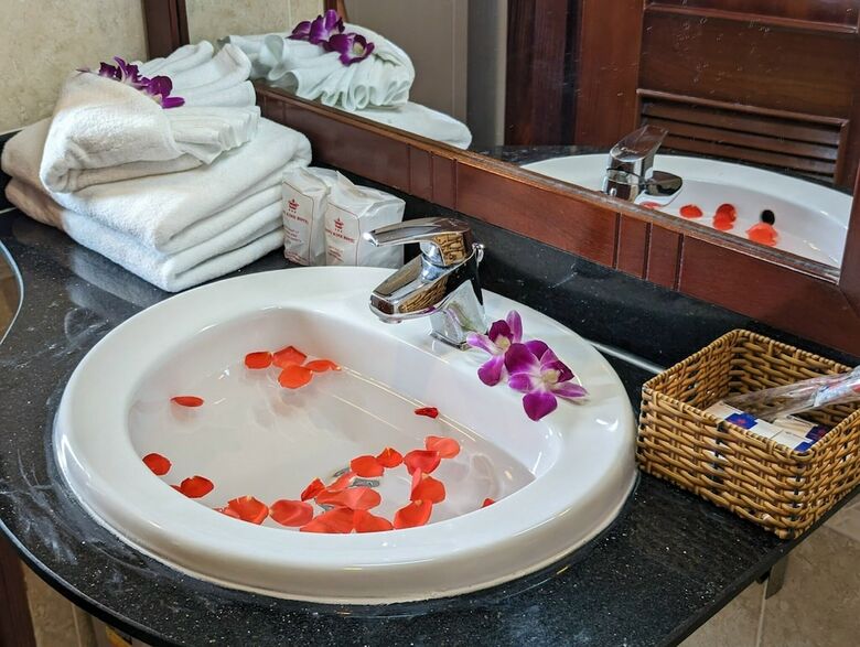 Dong Kinh A Hotel