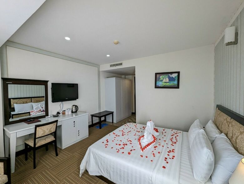 Dong Kinh A Hotel