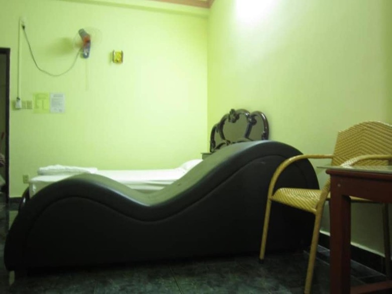 Hoa Thinh Hotel