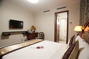 Signature Saigon Hotel