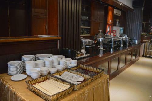 Phu Tho Hotel