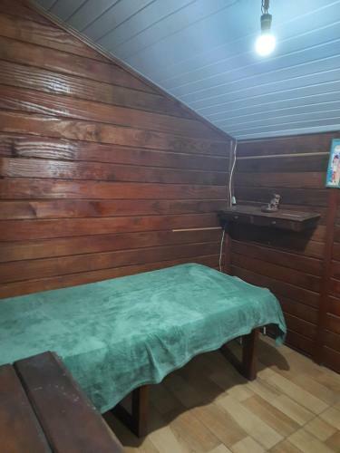 Casa De Madeira Em Condom�nio