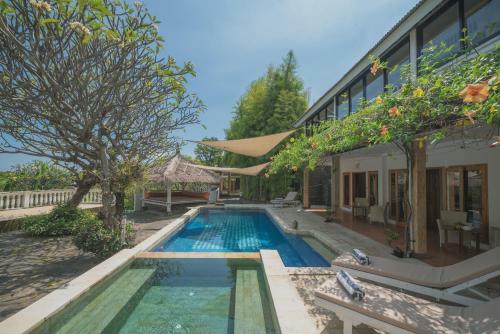 Villa Dinding Batu