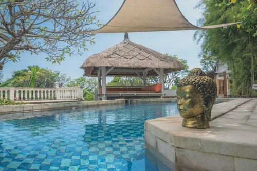 Villa Dinding Batu