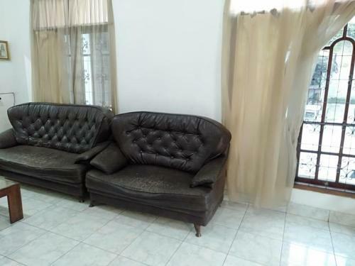 Hotel Express O 91436 Mess Sadam