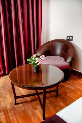 Chinmay Resort & Hotel