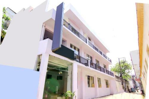 Zohorooms 13501 Hotel Rajput