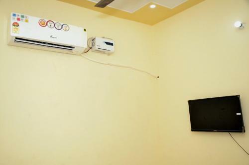 Oyo 90777 Hotel Neelkanth