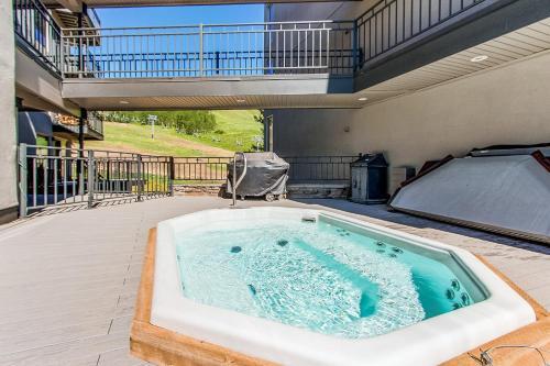 Hotel Snowmass Escape
