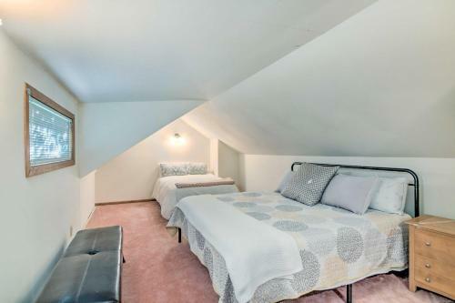 Moose Park Lodge Charming Walden Retreat!