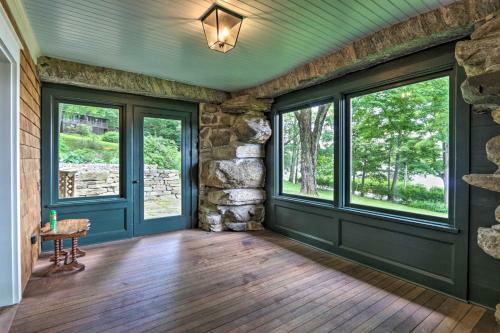 25-acre Luxury Lakefront Home With Deck And Fire Pit!