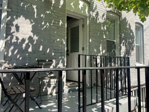 Classic Rowhouse In Hip, Vibrant Bloomingdale