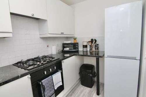 Alverley House - Charming Home With Netflix & Free Parking
