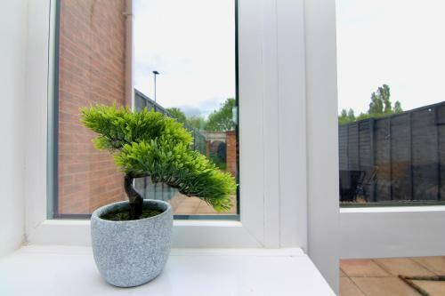 Alverley House - Charming Home With Netflix & Free Parking