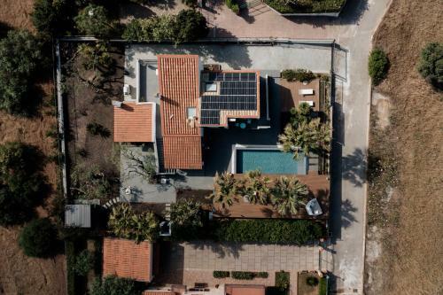 Villa Capo Plaja In Cefal� With Pool