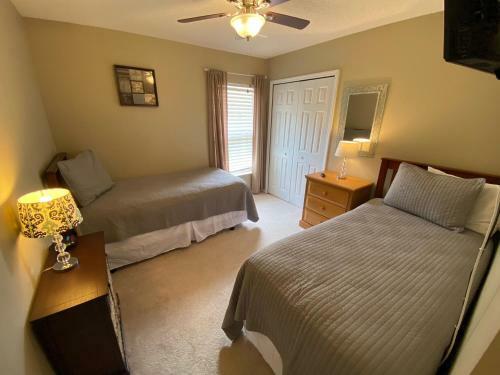 1531guv -home Away From Home! Golf Front Villa!