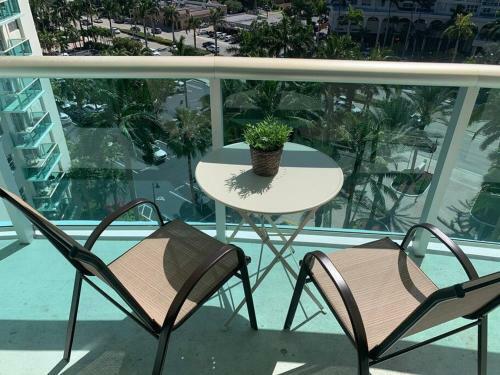 Excellent Beach Front Apartment In The Tides In Hollywood Beach