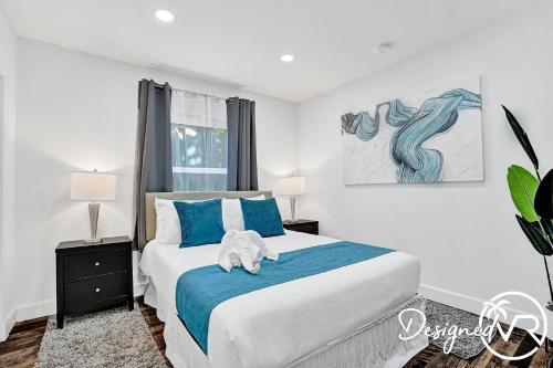 5 Br Newly Renovated With Heated Pool