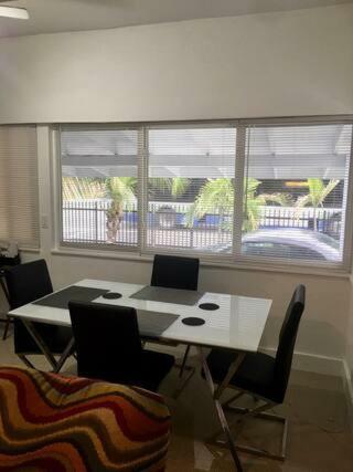 Hostal Miami Cozy House