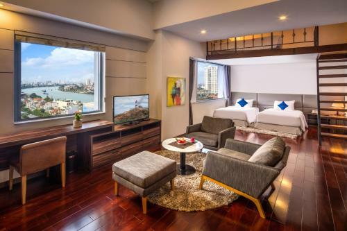 Charm Suite Saigon Hotel