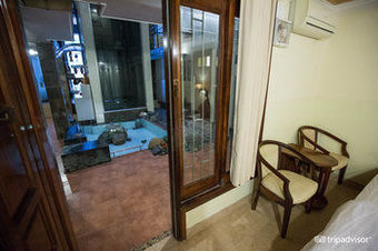 Minh Chau Hotel