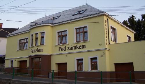 Hostal Penzion Pod Z�mkem