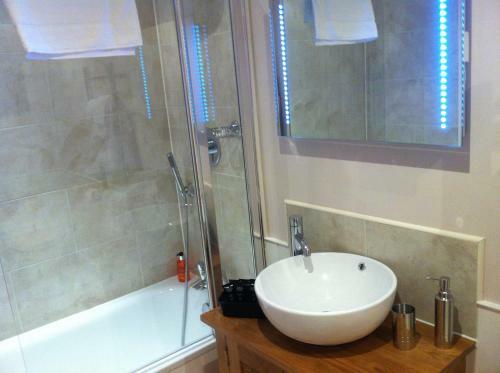 Bed & Breakfast The Cholmeley Arms