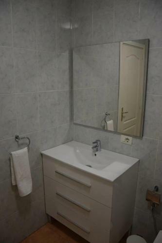 Bonito Y Tranquilo Apartamento En Los Abrigos