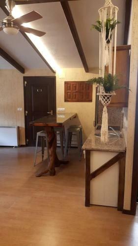 Apartamento Precioso �tico Con Gran Terraza. Ideal Para Parejas