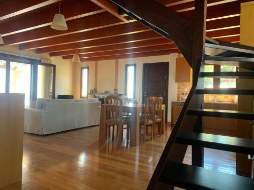 Villa Efmelia