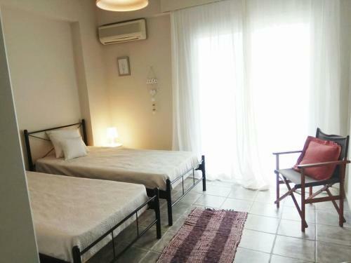 Holiday Sea View Apartment With Garden And Shared Pool