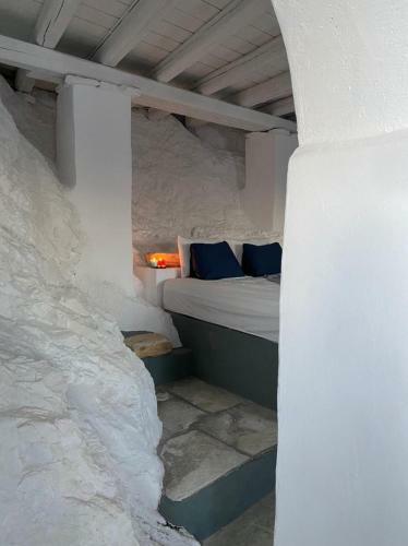 Windhouses Serifos