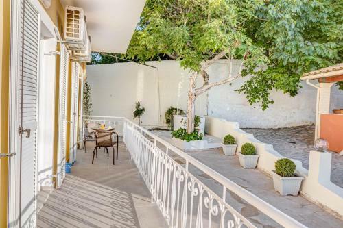 Old Well Apartment