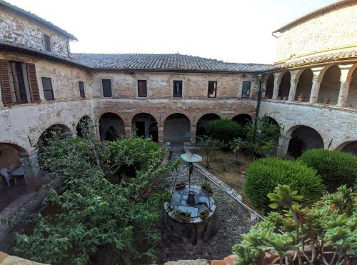 Il Chiostro Di Paolo