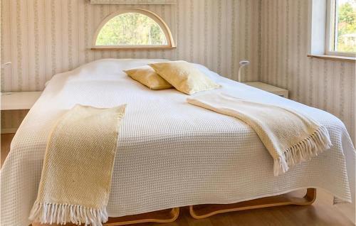 Five-bedroom Holiday Home In Trosa