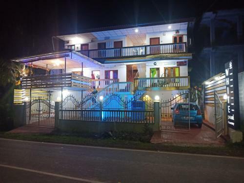 Bed & Breakfast White Pearl Homestay