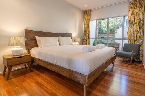 Mermaid's Hideout - Stunning 4 Bedroom Home