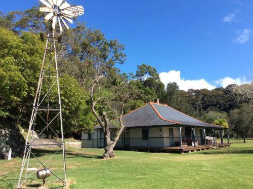 Lodge Currawong Beach Cottages