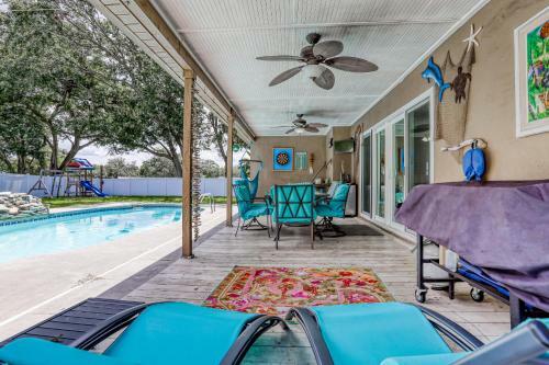 Seafoam Happy Homes