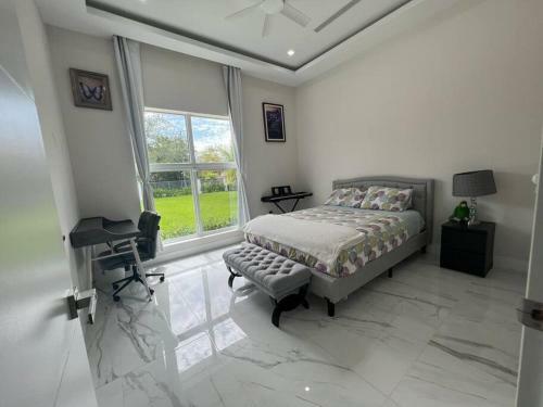 Villa ??? The White House In Miami ??? 1.15acre 4600 Sqft